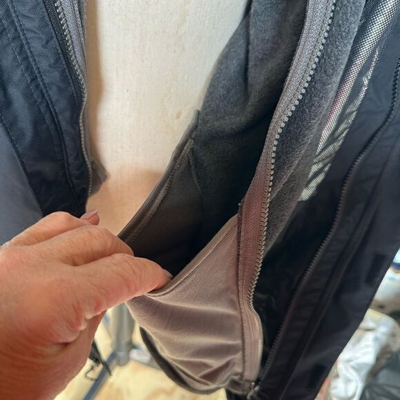 Columbia Black Hooded Jacket - Picture 4 of 7